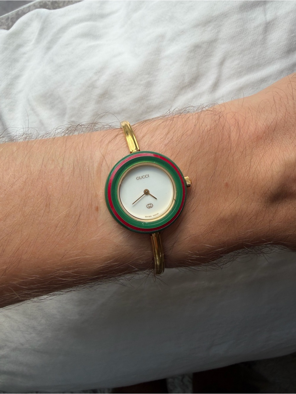Gucci Gold Bangle Watch with Green and Red Enamel Bezel - Picture 8 of 9